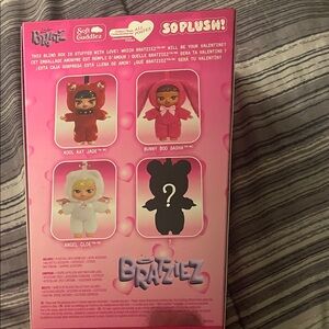 Bratz Soft Cuddlez Plush Blind Box – Pink Collectible Doll